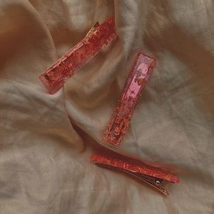 HANDMADE #2 hair clips: “be mine”